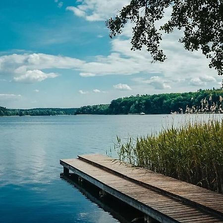 Holzhaus direkt am See Priepert Exterior foto
