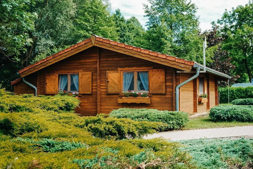 Holzhaus direkt am See Priepert Exterior foto